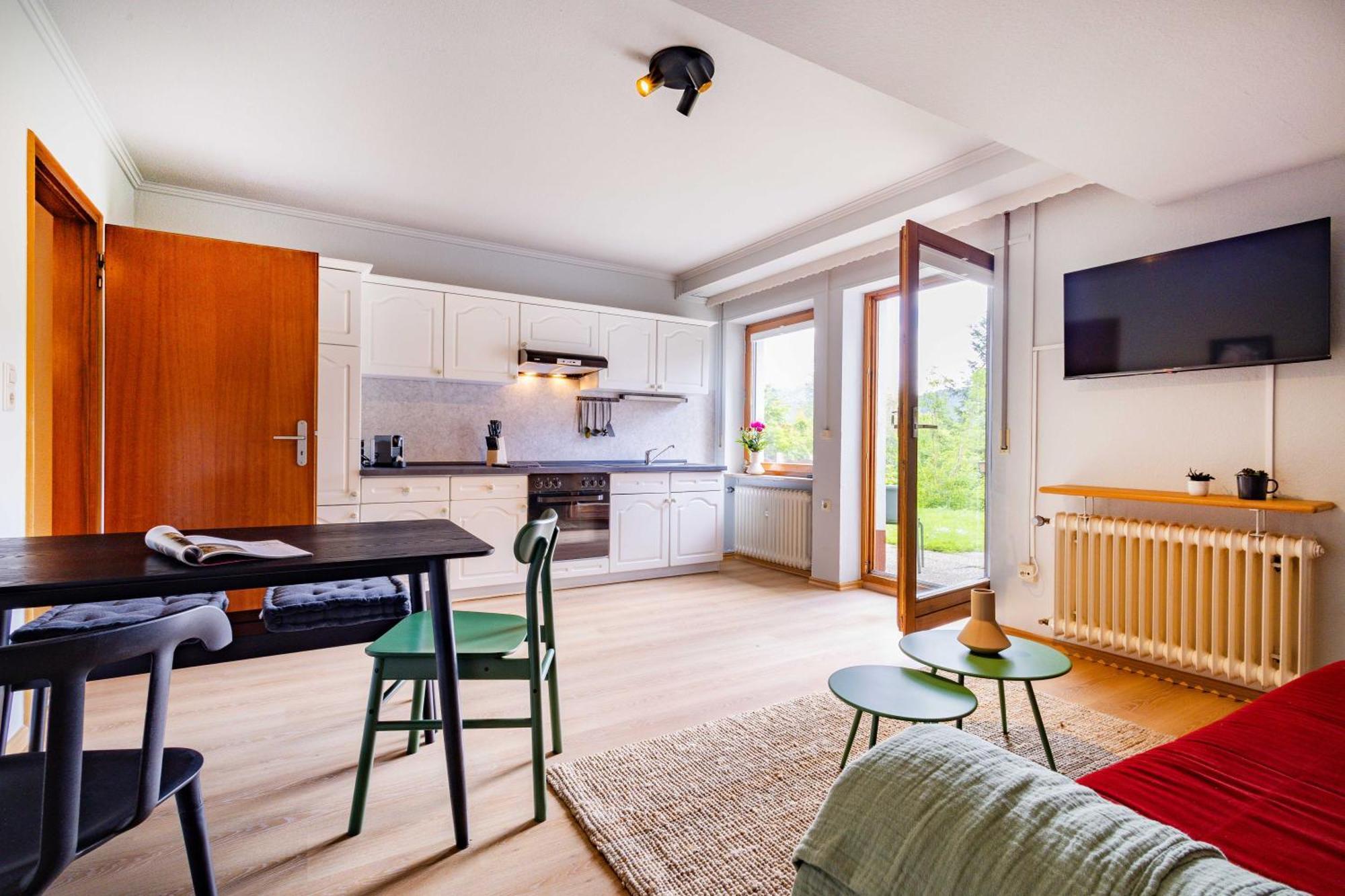 Black Forest Apartments Titisee Exterior photo